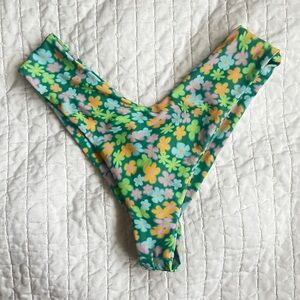 Skatie Mandi Bottoms in Napali | Size Medium